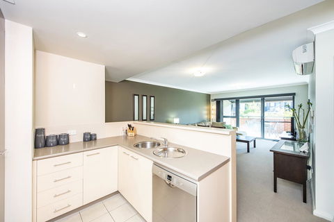 Subiaco Emporium Apartment - Great Ocean Road Tourism 14