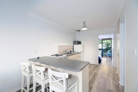 West Beach Lagoon 221 - Stylish Apartment! - Great Ocean Road Tourism 7