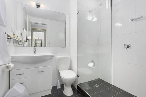 Beachfront Voyager Motor Inn - Great Ocean Road Tourism 11