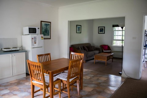 Giants Table And Cottages - Great Ocean Road Tourism 17