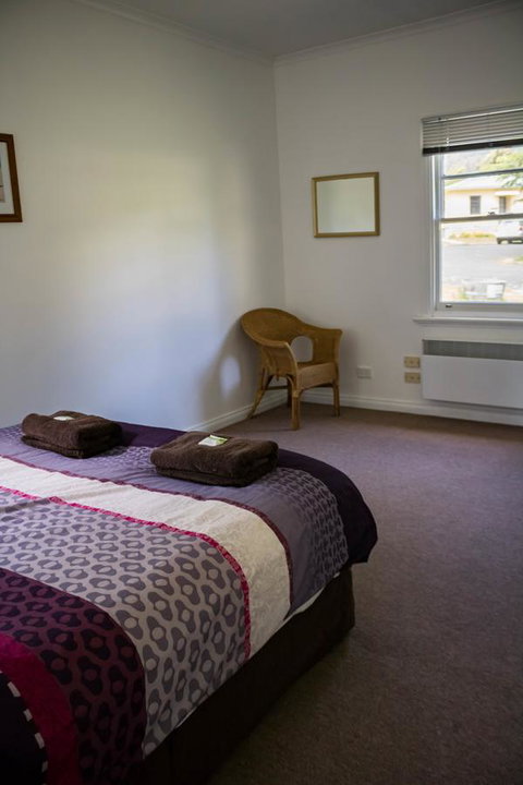 Giants Table And Cottages - Great Ocean Road Tourism 6