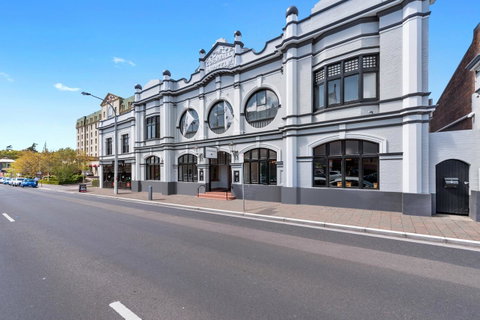 The Cornwall Boutique Hotel - Great Ocean Road Tourism 0