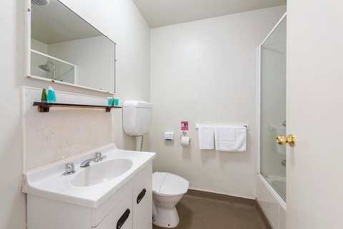 The Cornwall Boutique Hotel - Great Ocean Road Tourism 13