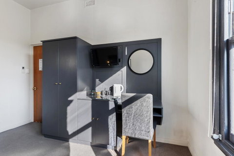 The Cornwall Boutique Hotel - Great Ocean Road Tourism 19