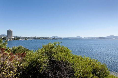 Sandy Bay Waterfront Home - Great Ocean Road Tourism 14