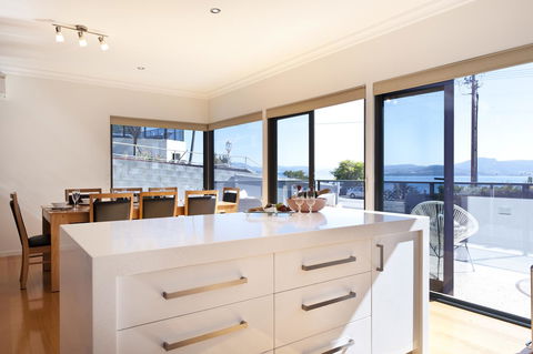 Sandy Bay Waterfront Home - Great Ocean Road Tourism 20