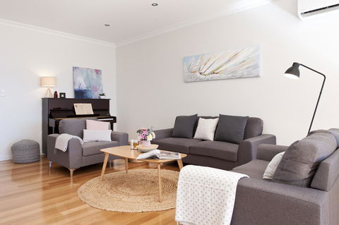 Sandy Bay Waterfront Home - Great Ocean Road Tourism 37