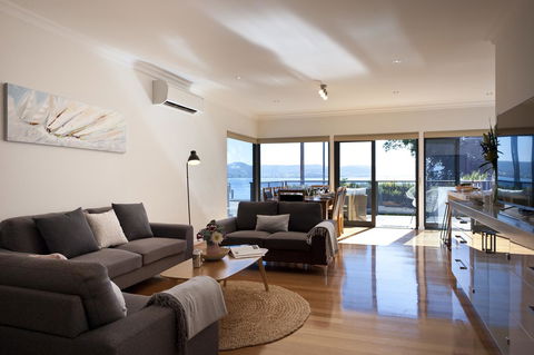 Sandy Bay Waterfront Home - Great Ocean Road Tourism 29