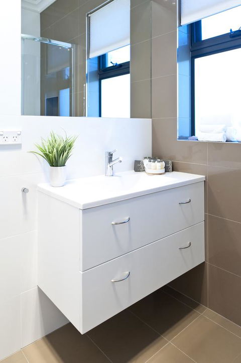 Sandy Bay Waterfront Home - Great Ocean Road Tourism 34