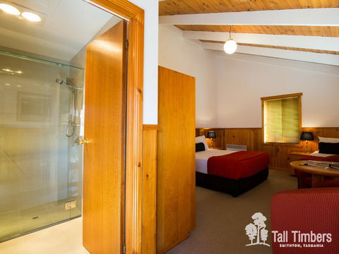 Tall Timbers Tasmania - Great Ocean Road Tourism 11
