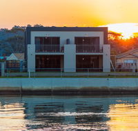 Ulverstone Waterfront Apartments - Great Ocean Road Tourism