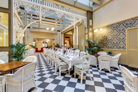 Hadley\'s Orient Hotel - Great Ocean Road Tourism 2