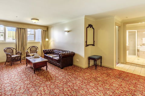 Hadley\'s Orient Hotel - Great Ocean Road Tourism 16