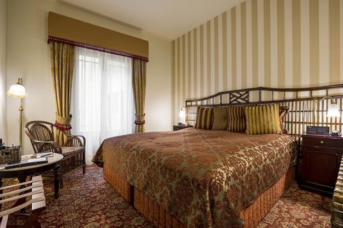 Hadley\'s Orient Hotel - Great Ocean Road Tourism 32