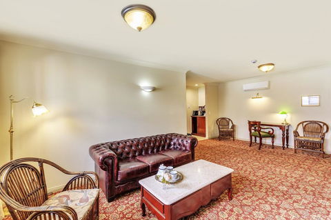 Hadley\'s Orient Hotel - Great Ocean Road Tourism 17