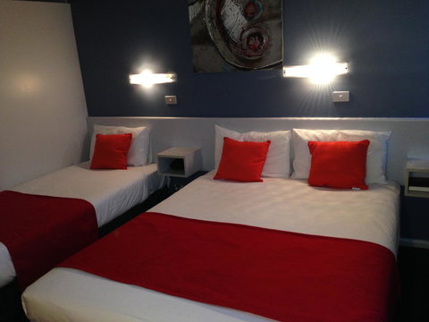 Waterfront Lodge Motel - Great Ocean Road Tourism 37