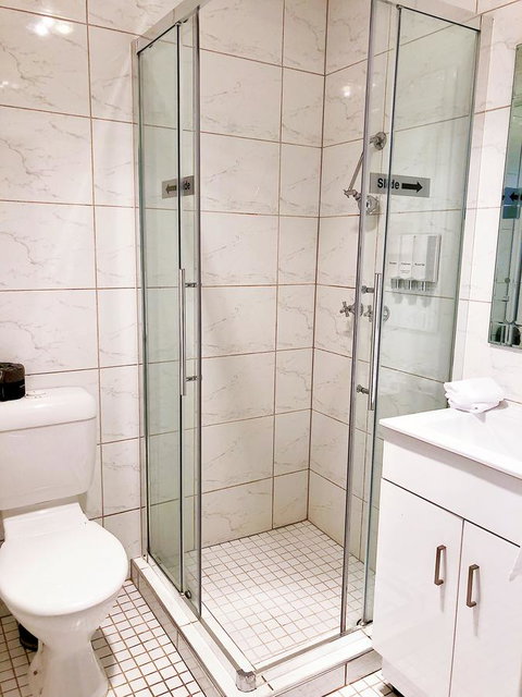 Waterfront Lodge Motel - Great Ocean Road Tourism 10