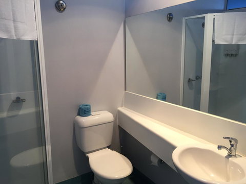 Waterfront Lodge Motel - Great Ocean Road Tourism 28