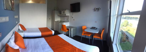 Waterfront Lodge Motel - Great Ocean Road Tourism 36