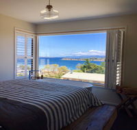 Couples getaway on Bruny Island - Great Ocean Road Tourism