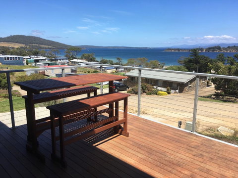 Couples Getaway On Bruny Island - Great Ocean Road Tourism 7