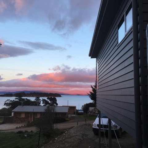 Couples Getaway On Bruny Island - Great Ocean Road Tourism 3
