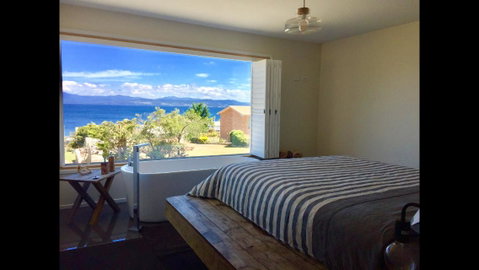 Couples Getaway On Bruny Island - Great Ocean Road Tourism 25