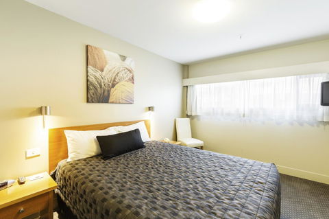 The Old Woolstore Apartment Hotel - Great Ocean Road Tourism 7