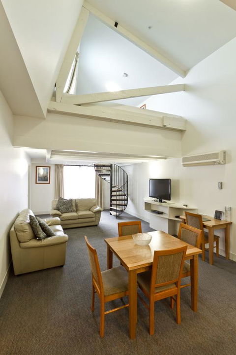 The Old Woolstore Apartment Hotel - Great Ocean Road Tourism 26