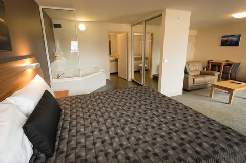 The Old Woolstore Apartment Hotel - Great Ocean Road Tourism 31