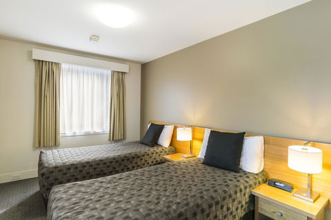 The Old Woolstore Apartment Hotel - Great Ocean Road Tourism 9