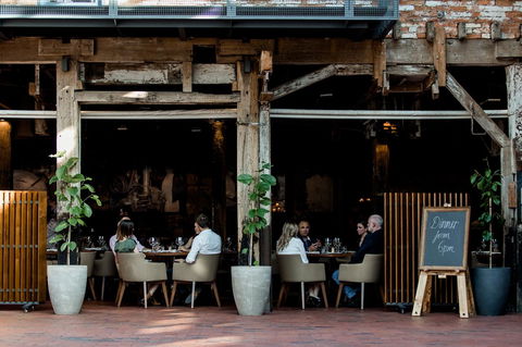 The Henry Jones Art Hotel - Great Ocean Road Tourism 7