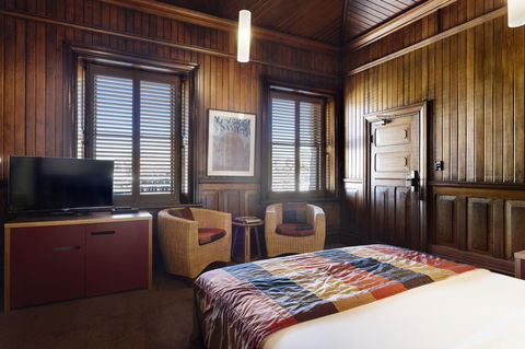 The Henry Jones Art Hotel - Great Ocean Road Tourism 44