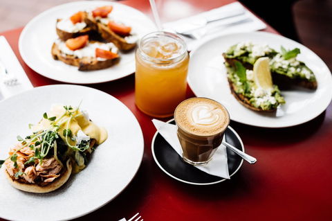 The Henry Jones Art Hotel - Great Ocean Road Tourism 24