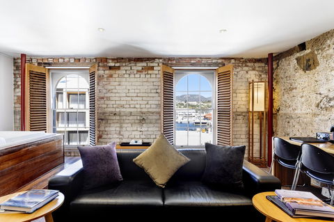 The Henry Jones Art Hotel - Great Ocean Road Tourism 26