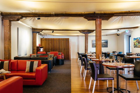 The Henry Jones Art Hotel - Great Ocean Road Tourism 32