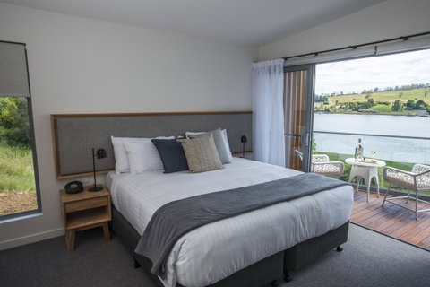 Rosevears Riverview Hotel - Great Ocean Road Tourism 19