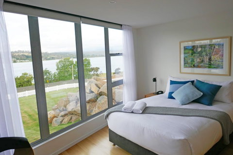 Rosevears Riverview Hotel - Great Ocean Road Tourism 6