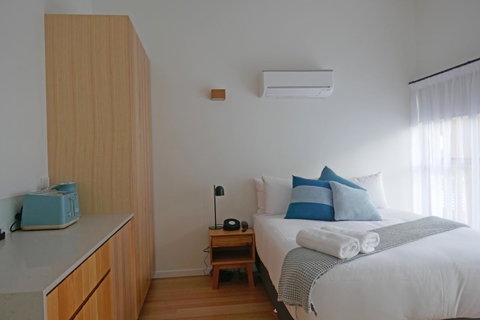 Rosevears Riverview Hotel - Great Ocean Road Tourism 4