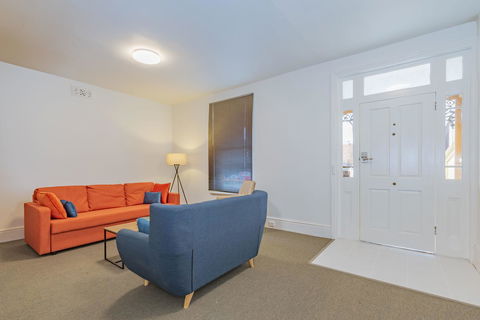 4 Bedroom House - Hobart CBD - Free Parking - Free WIFI - Great Ocean Road Tourism 10