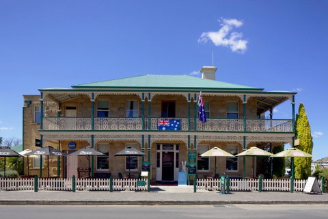The Richmond Arms Hotel - Great Ocean Road Tourism 0