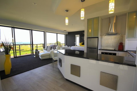 Horizon Deluxe Apartments - Great Ocean Road Tourism 3