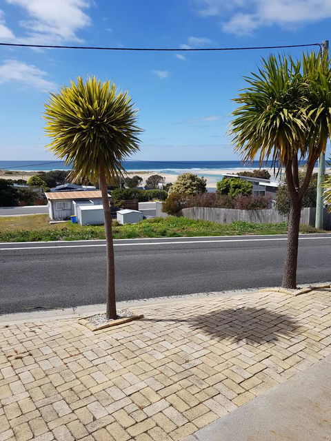 Blue Seas Holiday Villas - Great Ocean Road Tourism 7