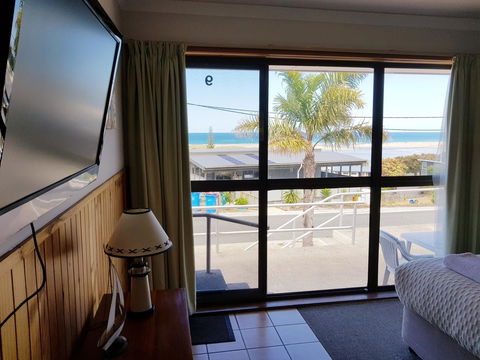 Blue Seas Holiday Villas - Great Ocean Road Tourism 43