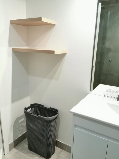 Youngtown Executive Apartments - 2BR Included, Free Parking & Wifi, Sofa Bed & Cot Fee Applies - Great Ocean Road Tourism 25