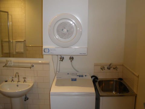 Launceston Central Apartment Hotel Official - Great Ocean Road Tourism 23