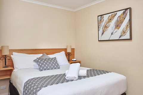 Elphin Serviced Apartments - Great Ocean Road Tourism 4