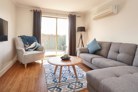 Elphin Serviced Apartments - Great Ocean Road Tourism 13