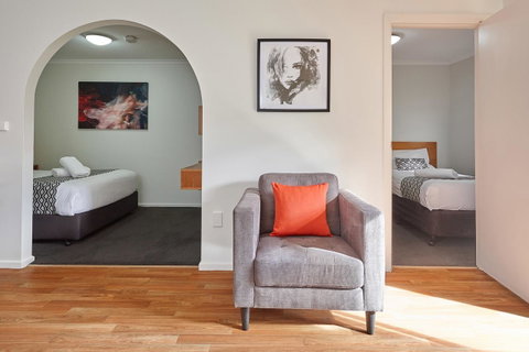 Elphin Serviced Apartments - Great Ocean Road Tourism 5