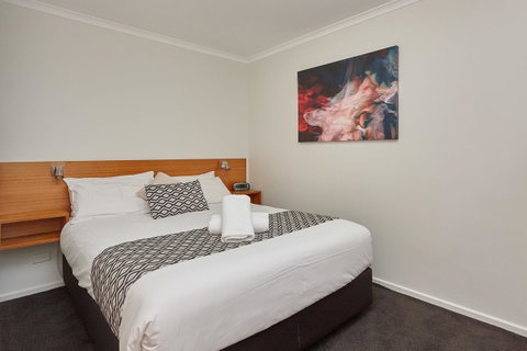 Elphin Serviced Apartments - Great Ocean Road Tourism 2